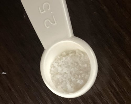 小さじに1gの塩の分量