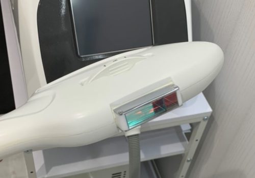 エステの脱毛機の照射部分